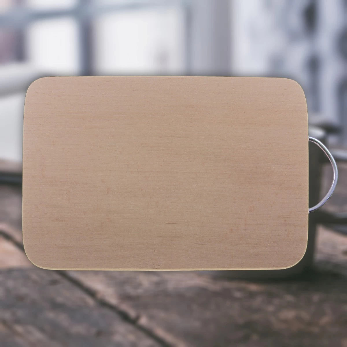 Personalisiertes Schneidebrett mit Gravur – Eigenes Foto & Text | Buchenholz mit Metallgriff