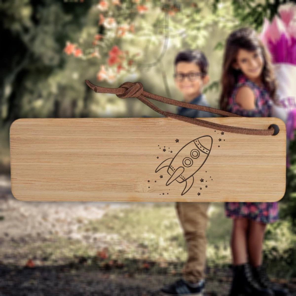 Personalisiertes Lesezeichen zur Einschulung – 🚀 Rakete mit Name