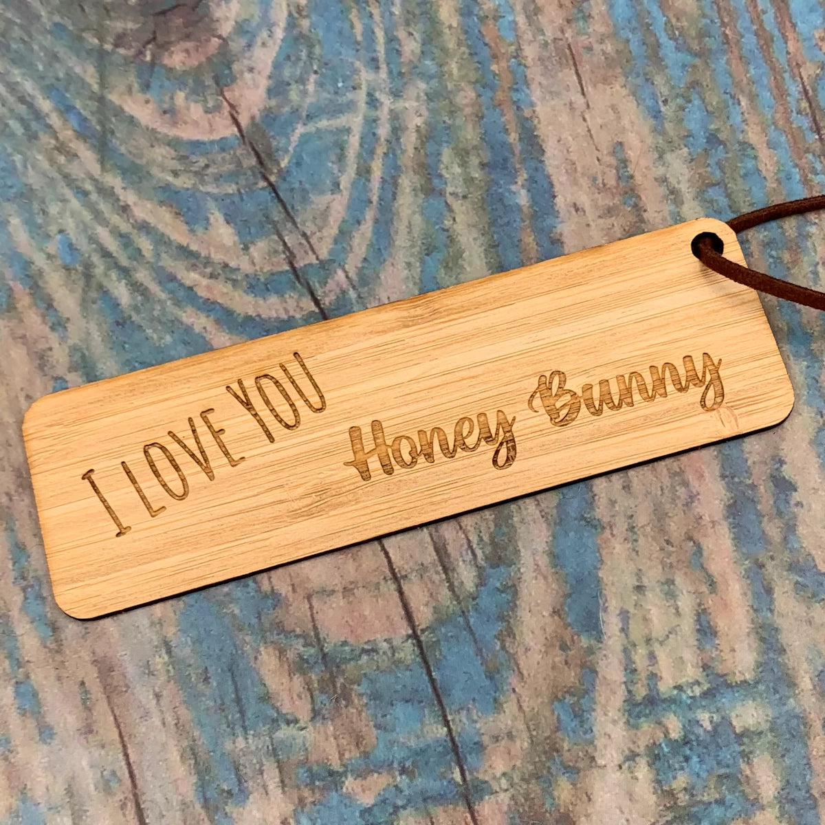 Personalisiertes Lesezeichen aus Bambus – Mit deinem Wunschtext 💖