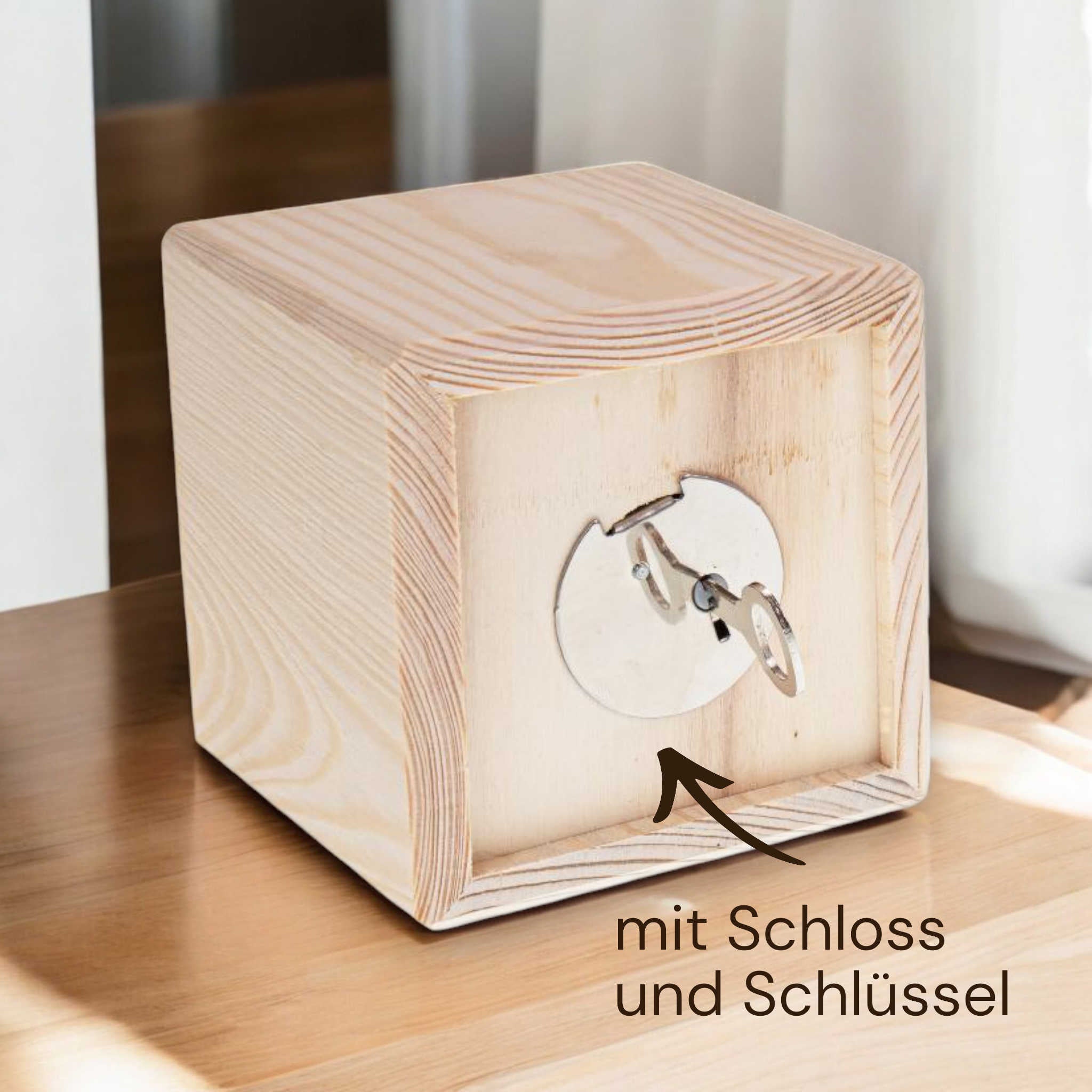 Spardose mit Namen und Grafik - Würfel Holz