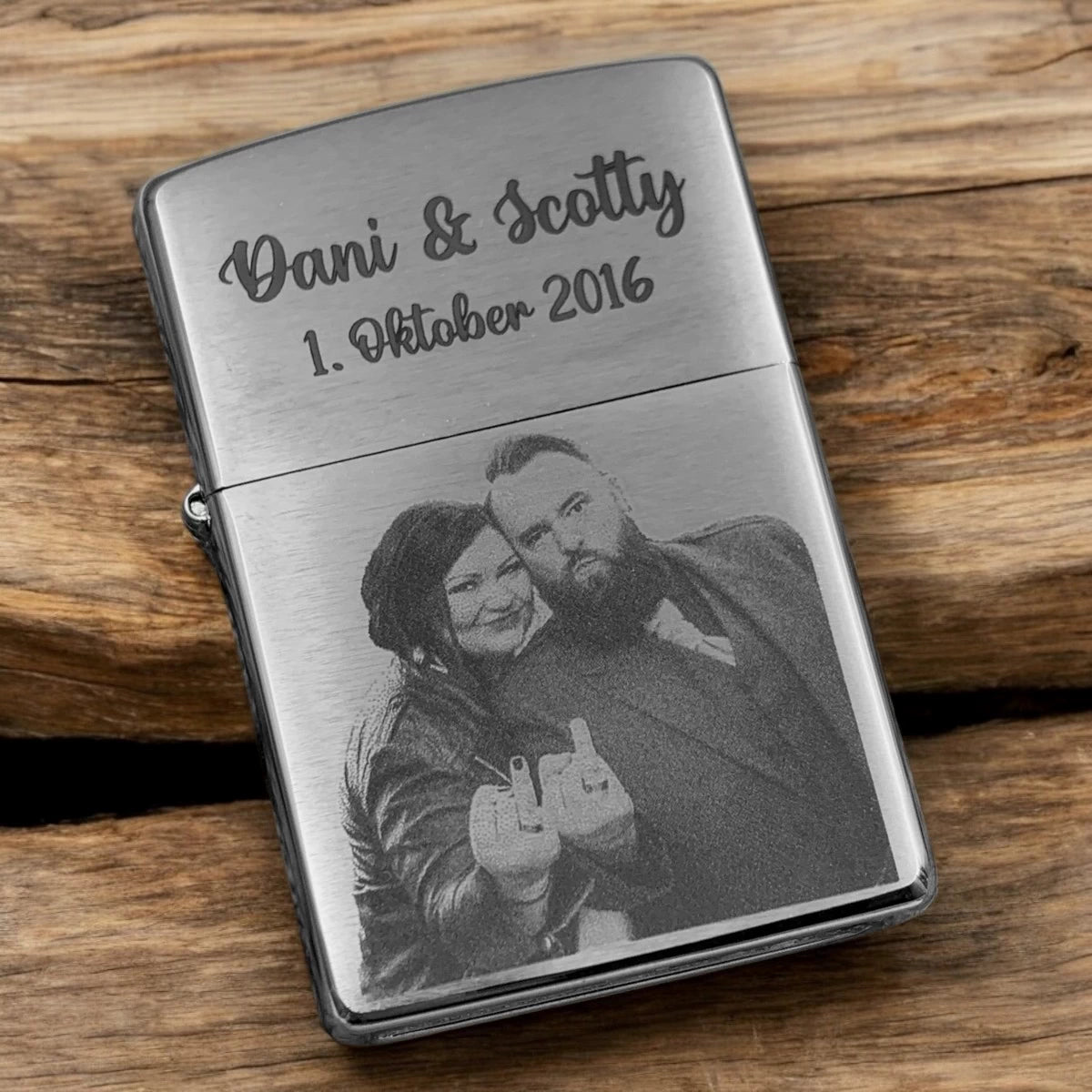 Zippo - chrome brushed - personalisiert mit Foto oder Logo