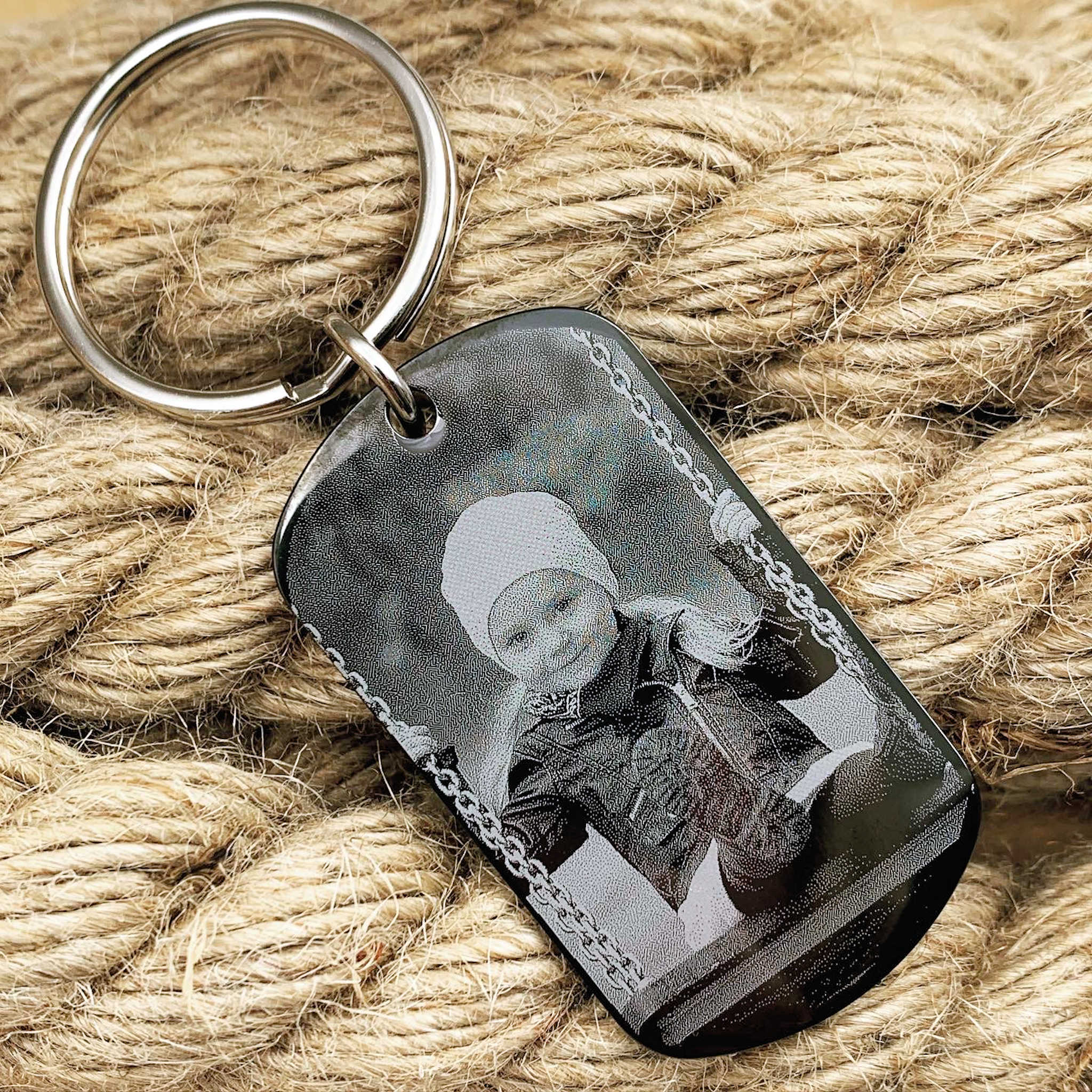 Personalisierter Schlüsselanhänger mit Fotogravur – DogTag | Edelstahl schwarz